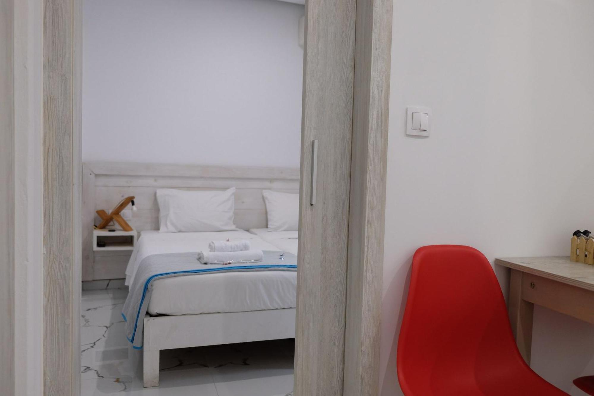 Center By Cretan * Heraklion (Crete)